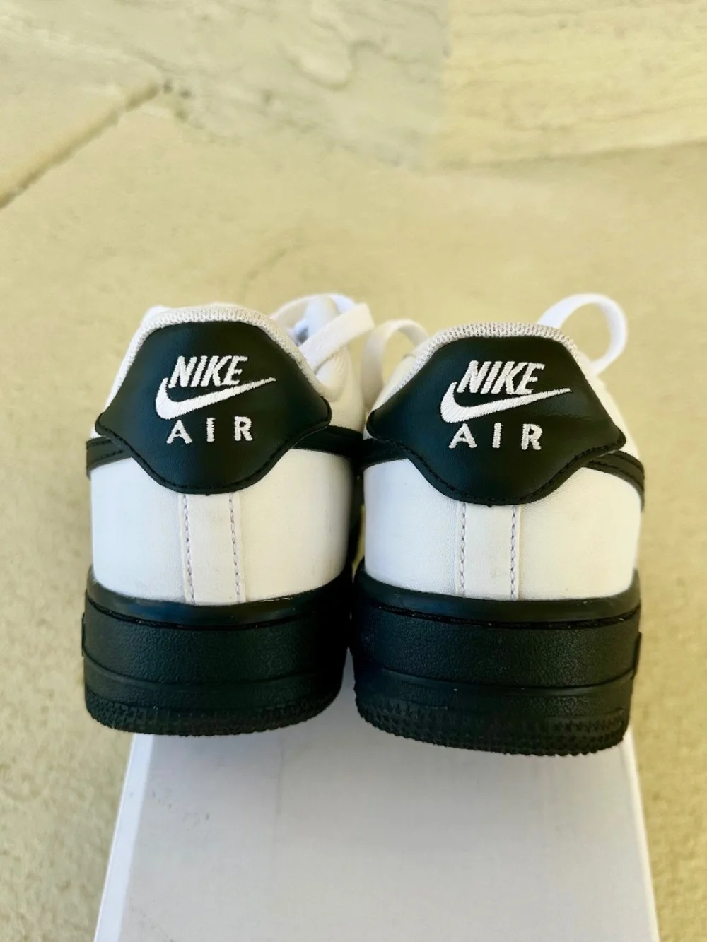 Nike Air Force 1 Low White/Black Sole Sneakers, Woman's Size 7 - Picture 7 of 14